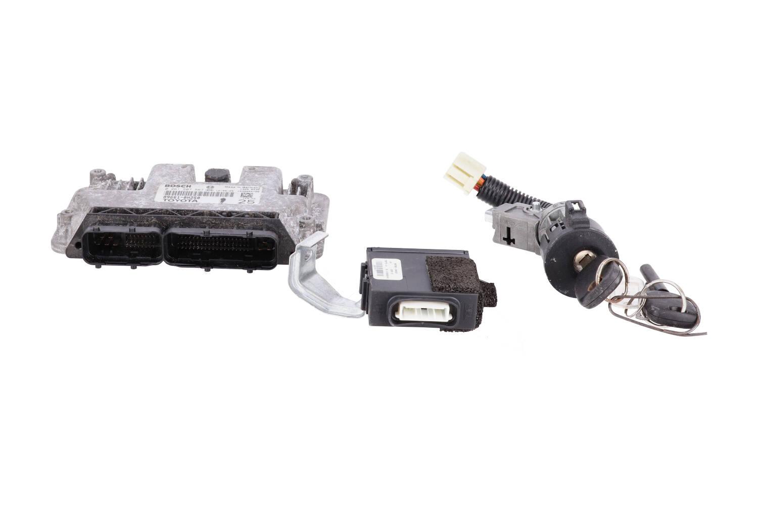 BOSCH 896610H250 B000727880 +EBE 897800H021 +CONT.SLOT 2X SIMPELE SLEUTEL RV JH