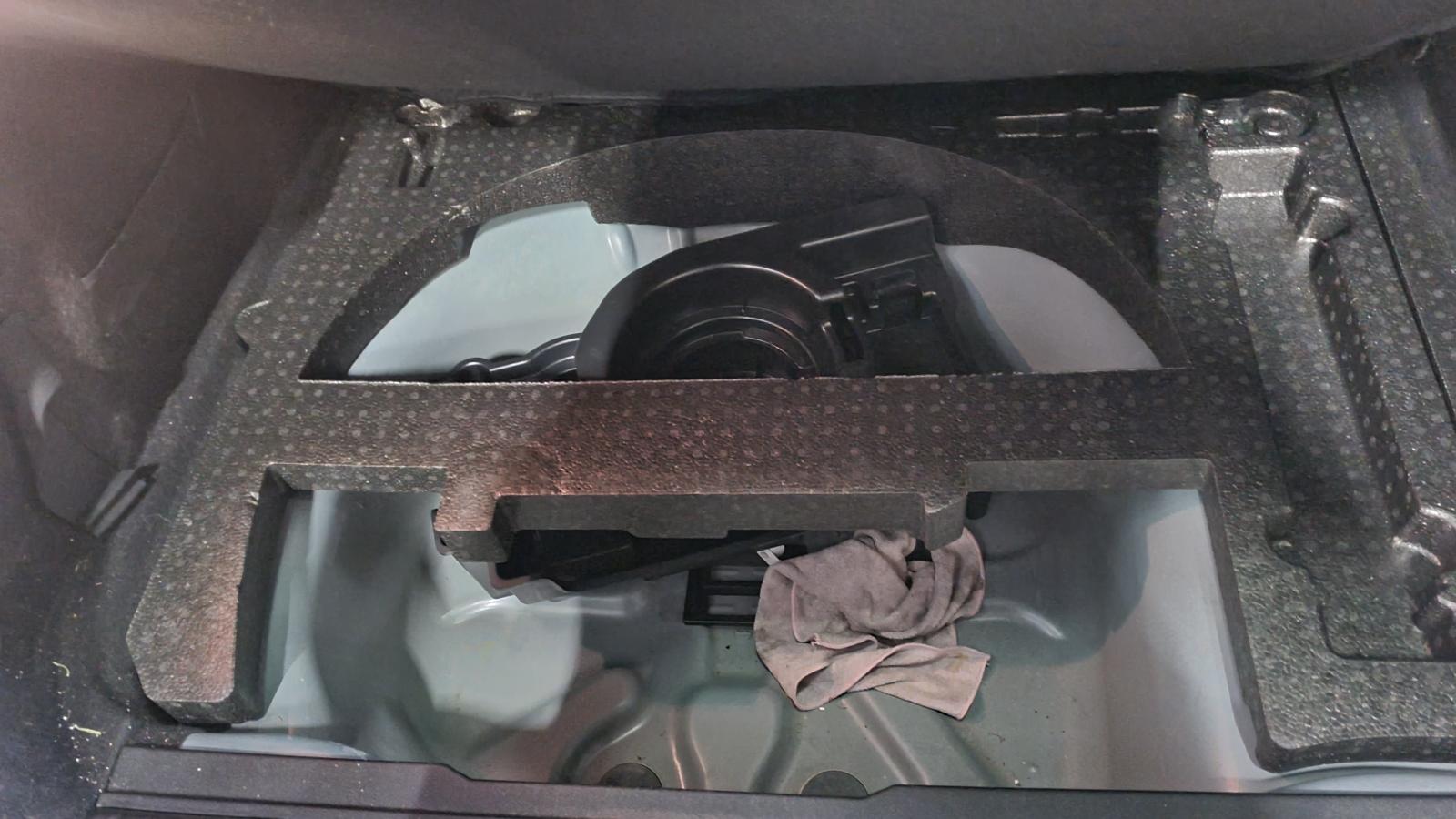 PEUGEOT 2008 2008 (A94F) CROSS OVER