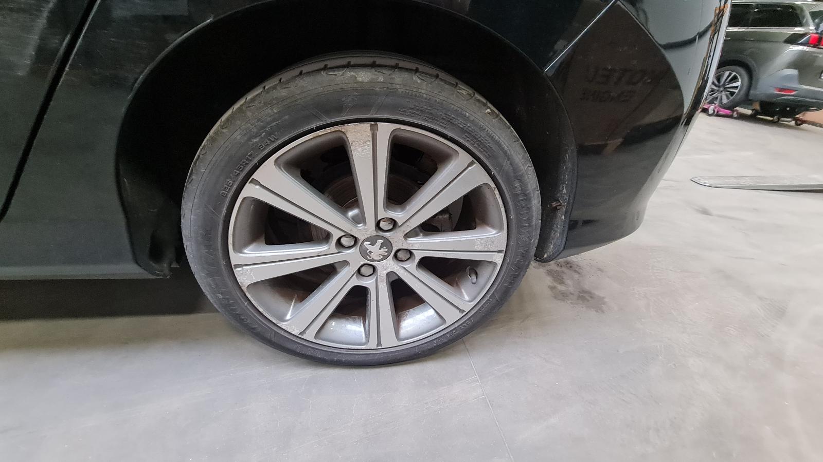 PEUGEOT 308 308 (T7) 5DRS SEDAN