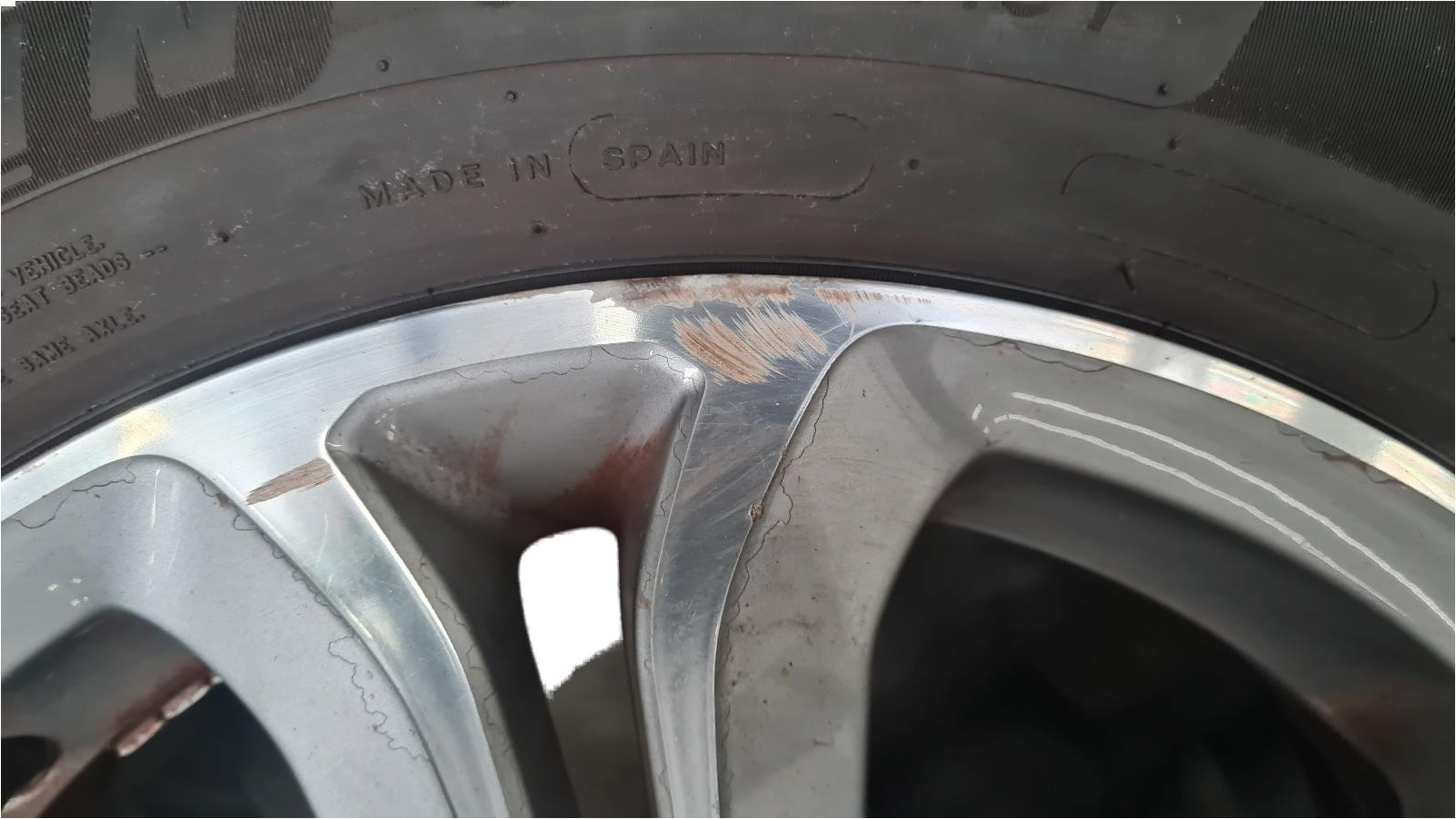 STOEPRANDSCHADE 4XSETPRIJS VELGEN 96737736VX MET BANDEN 195 55 16 MICHELIN E PRIMACY 195/55 R16 91H 2X 3.5MM 2X 5.5MM