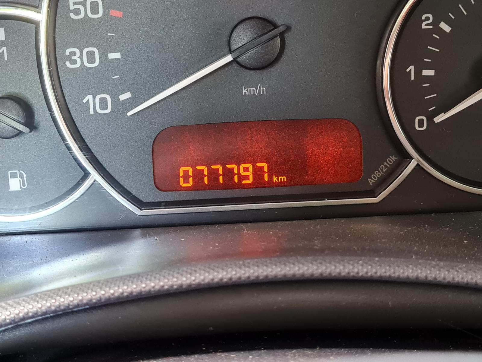 PEUGEOT 1007