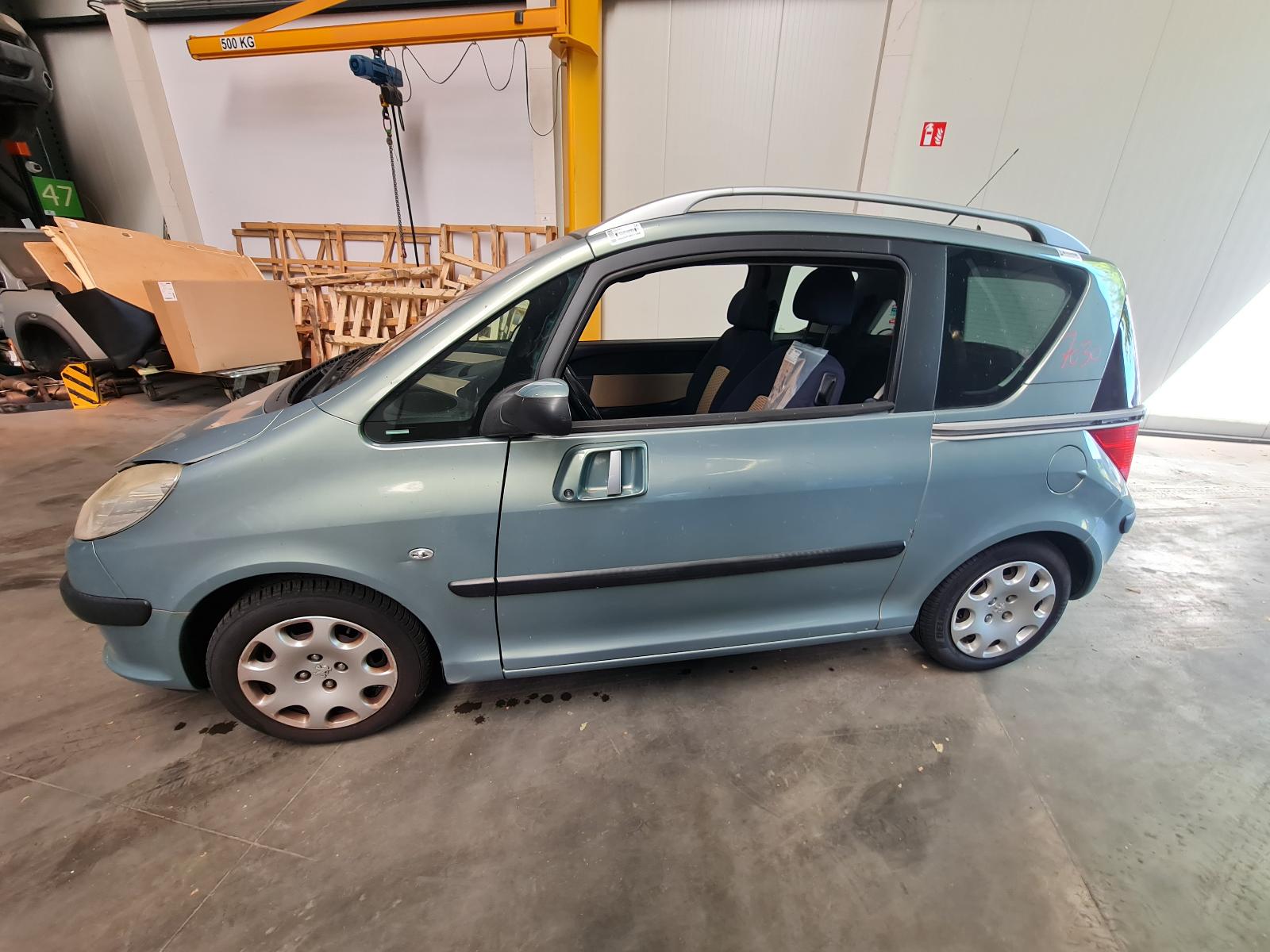 PEUGEOT 1007