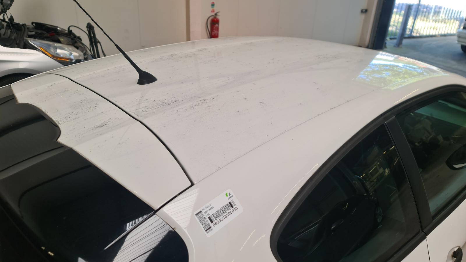 PEUGEOT 208 3 DRS SEDAN