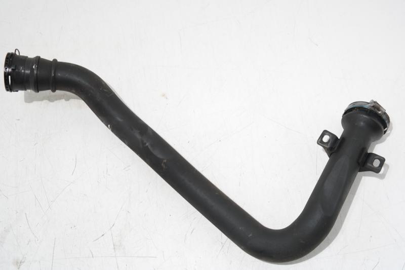 HDIF 3.0 V6 24V DT20C X8Z X801/ TURBOSLANG INLAATDEMPER -> INTERCOOLER/ KUNSTSTOF/ ZIE 0382PF