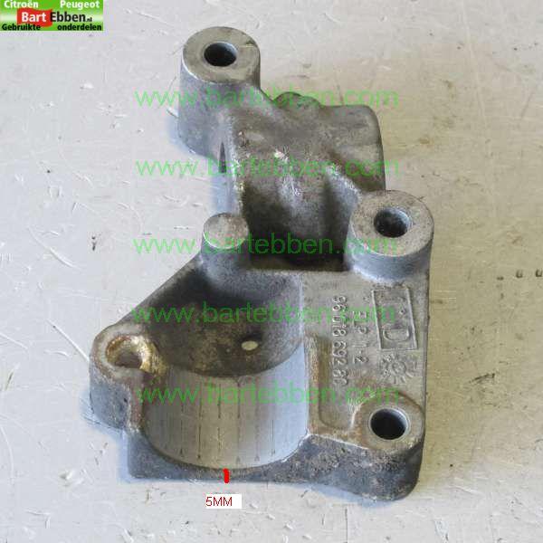 ACHTERSTE ALUMINIUM STEUN OM DRAAGARM EN TORSIESTANG MET STALEN BEUGEL CMPL/ 9613498180/ ZIE 352711