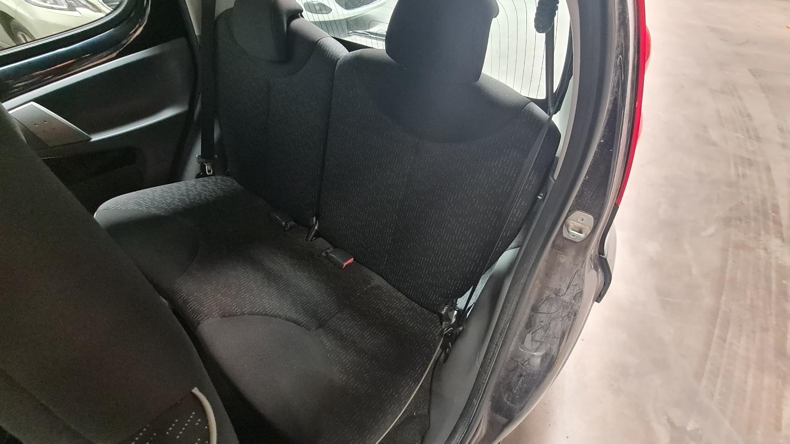 PEUGEOT 107 5DRS SEDAN