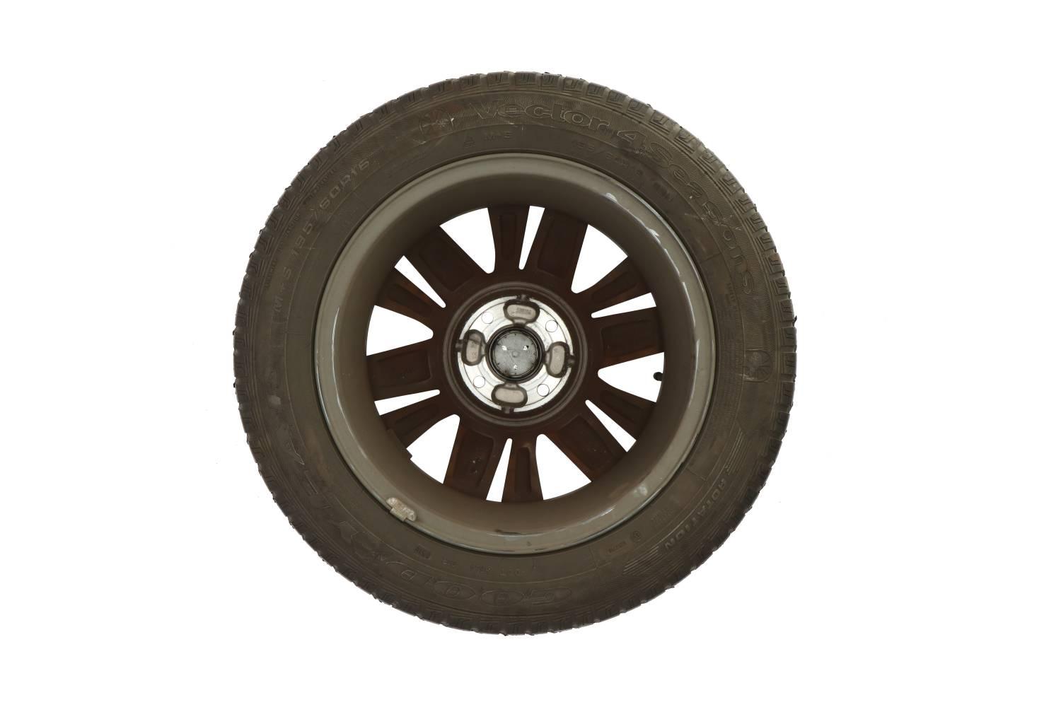 1X VELG DIVERSE BESCHADIGINGEN MET BAND GOODYEAR VECTOR 4SEASONS 4MM PROFIEL EQUINOX A033 FXS STORM