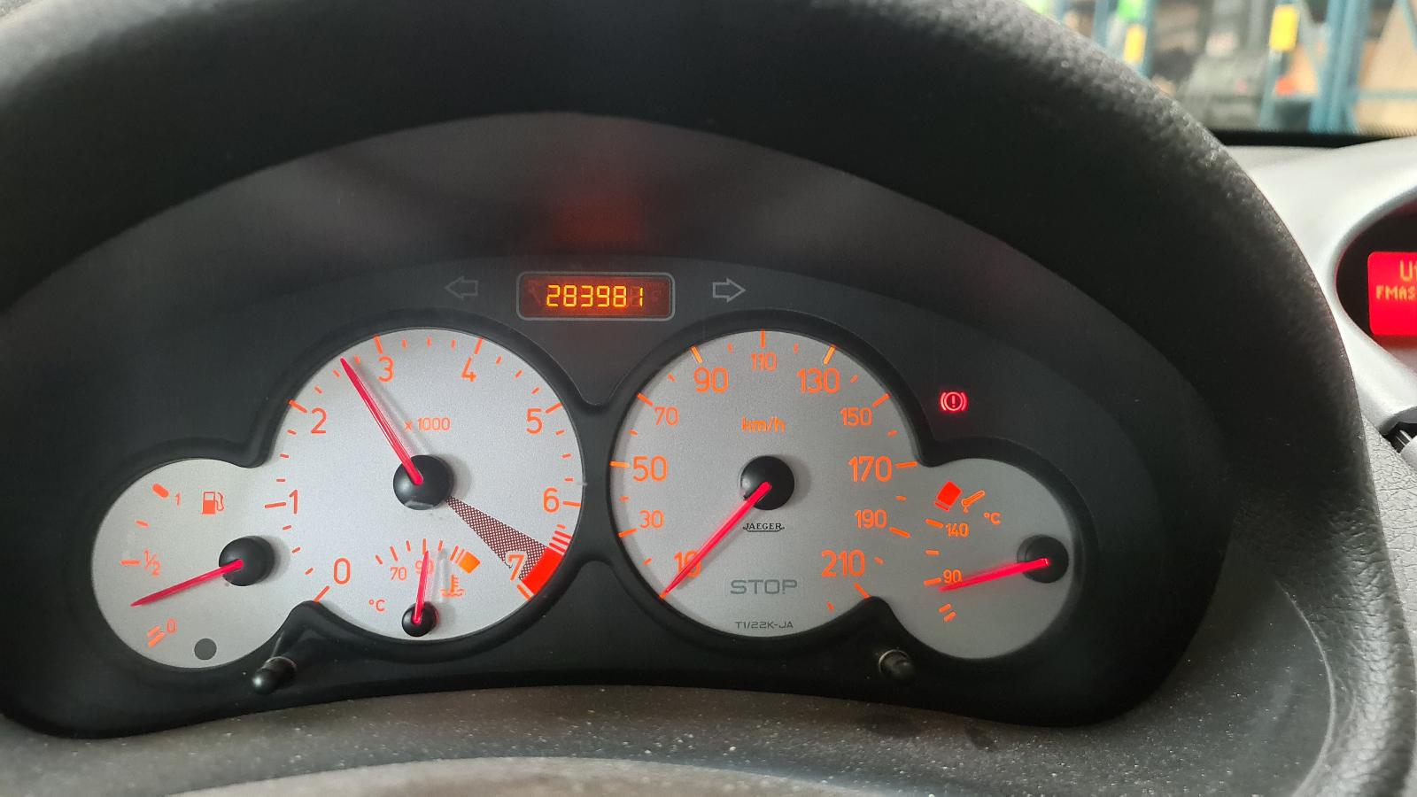 PEUGEOT 206 3 DRS SEDAN