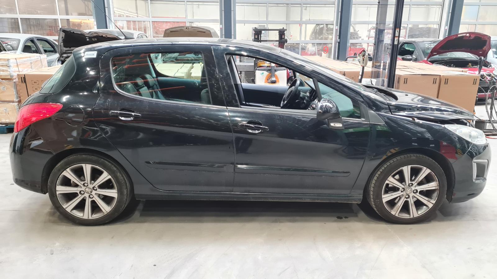 PEUGEOT 308 308 (T7) 5DRS SEDAN
