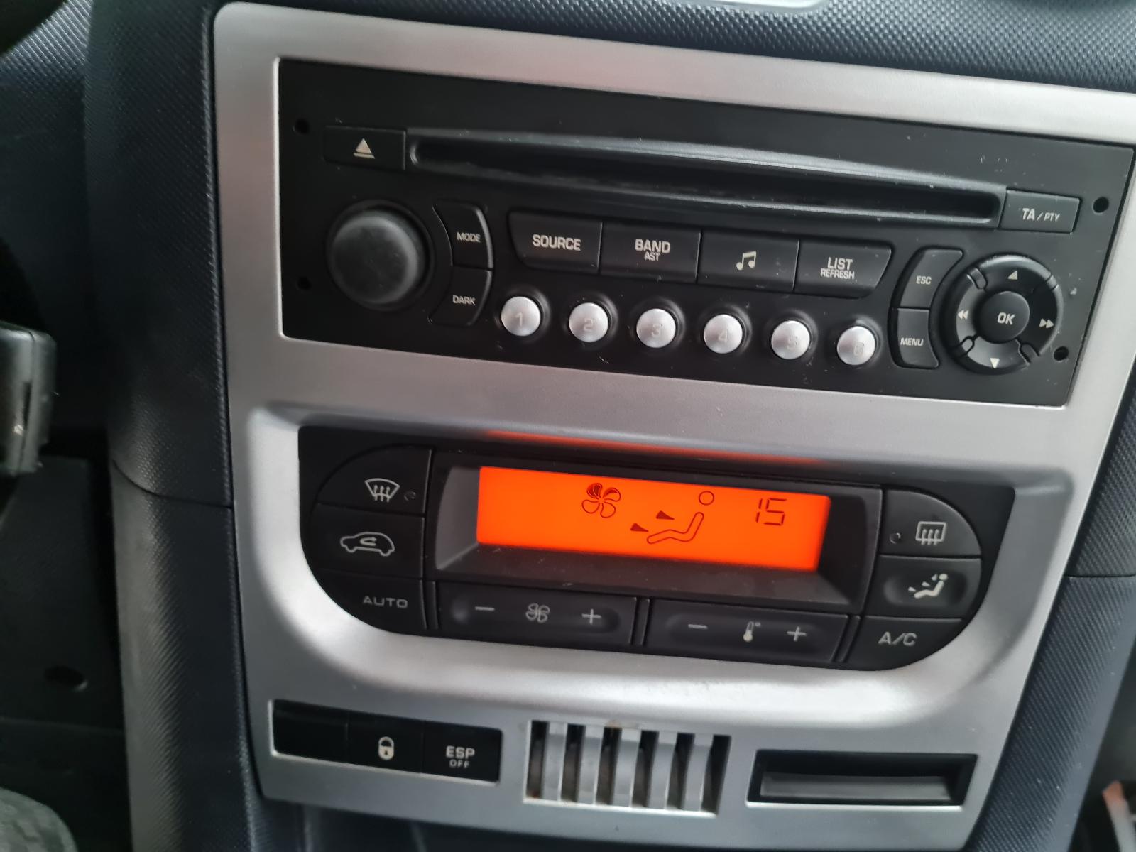 PEUGEOT 1007