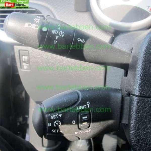 PEUGEOT 207 1.4 VTI