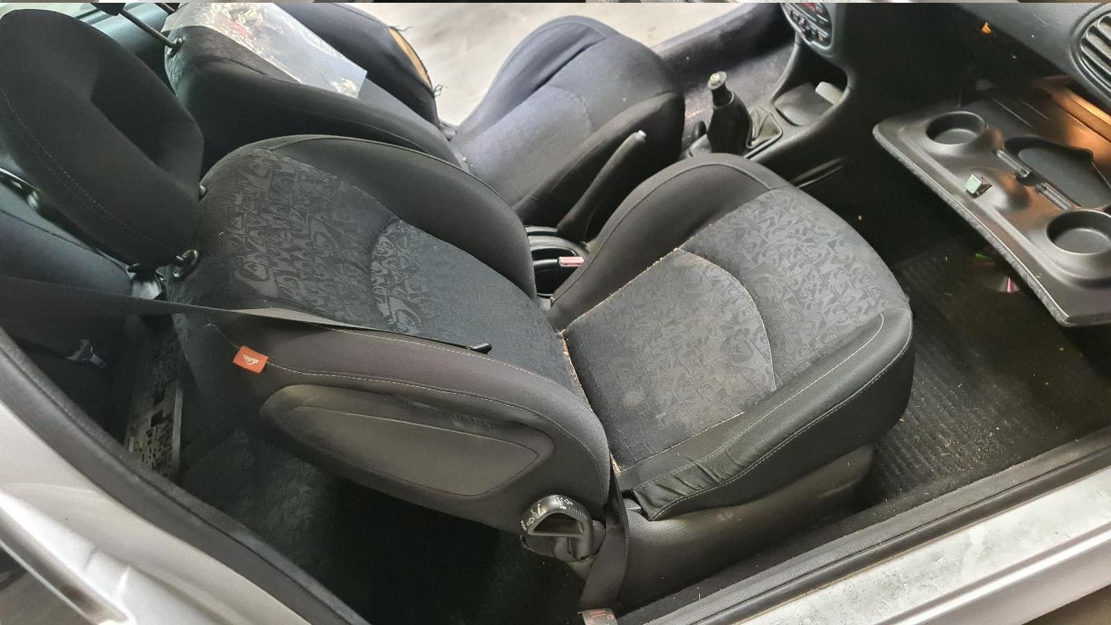 PEUGEOT 206 3 DRS SEDAN