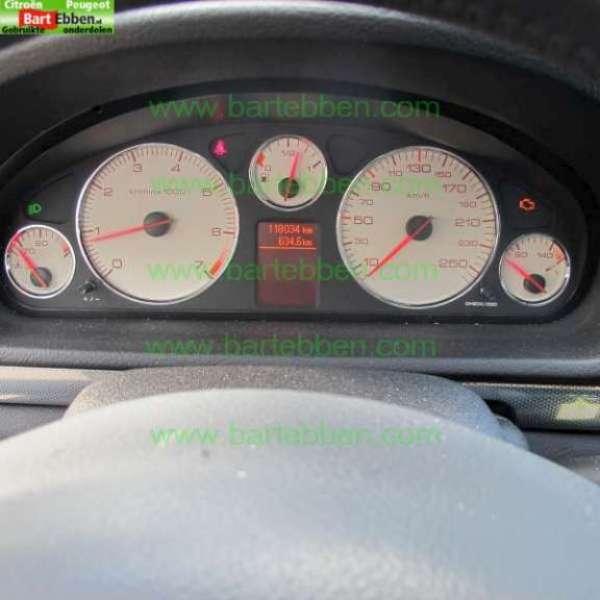 PEUGEOT 407 2.2 16V