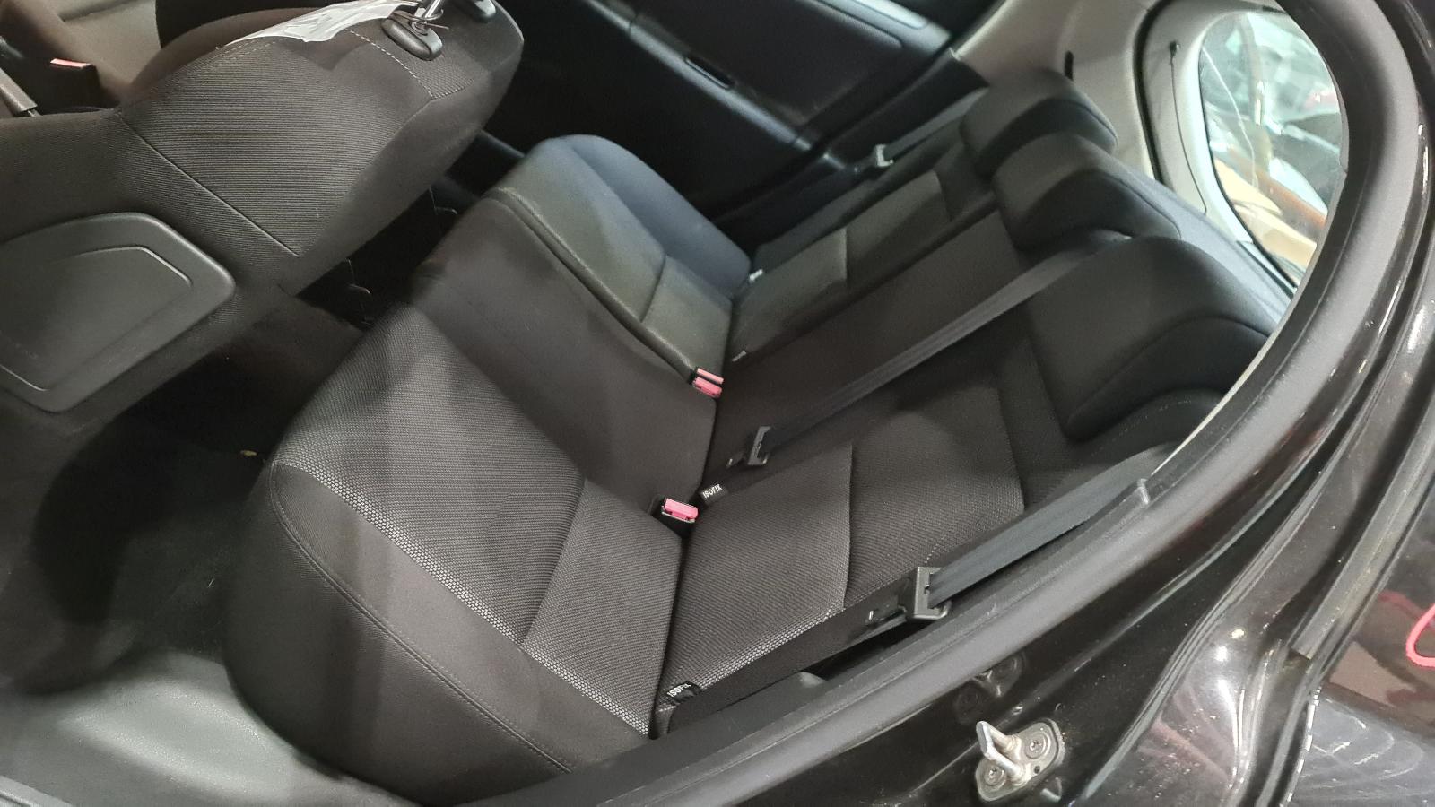 PEUGEOT 207 5DRS SEDAN