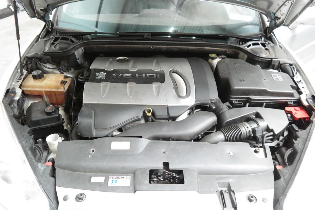 PEUGEOT 407 COUPE