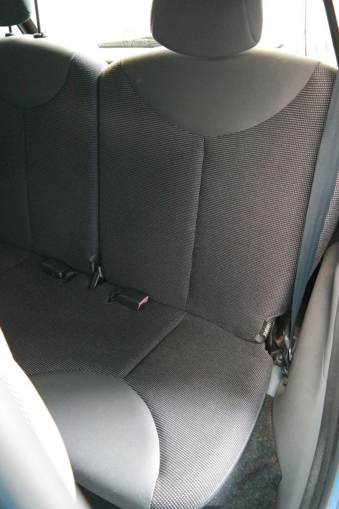 PEUGEOT 107 SEDAN