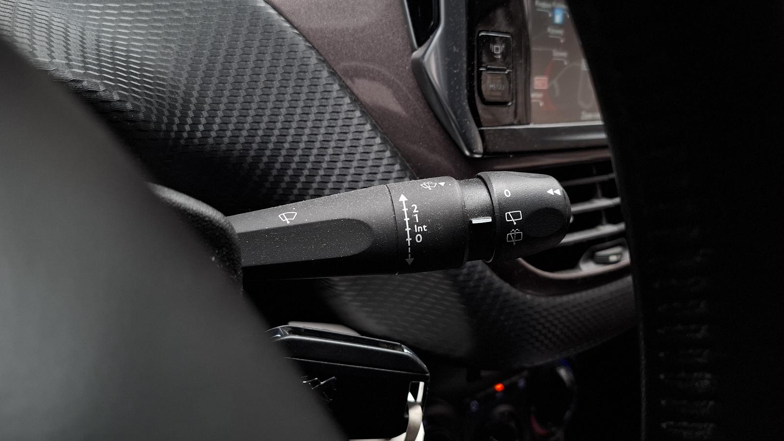 PEUGEOT 2008 2008 (A84F) CROSS-OVER 5 DRS