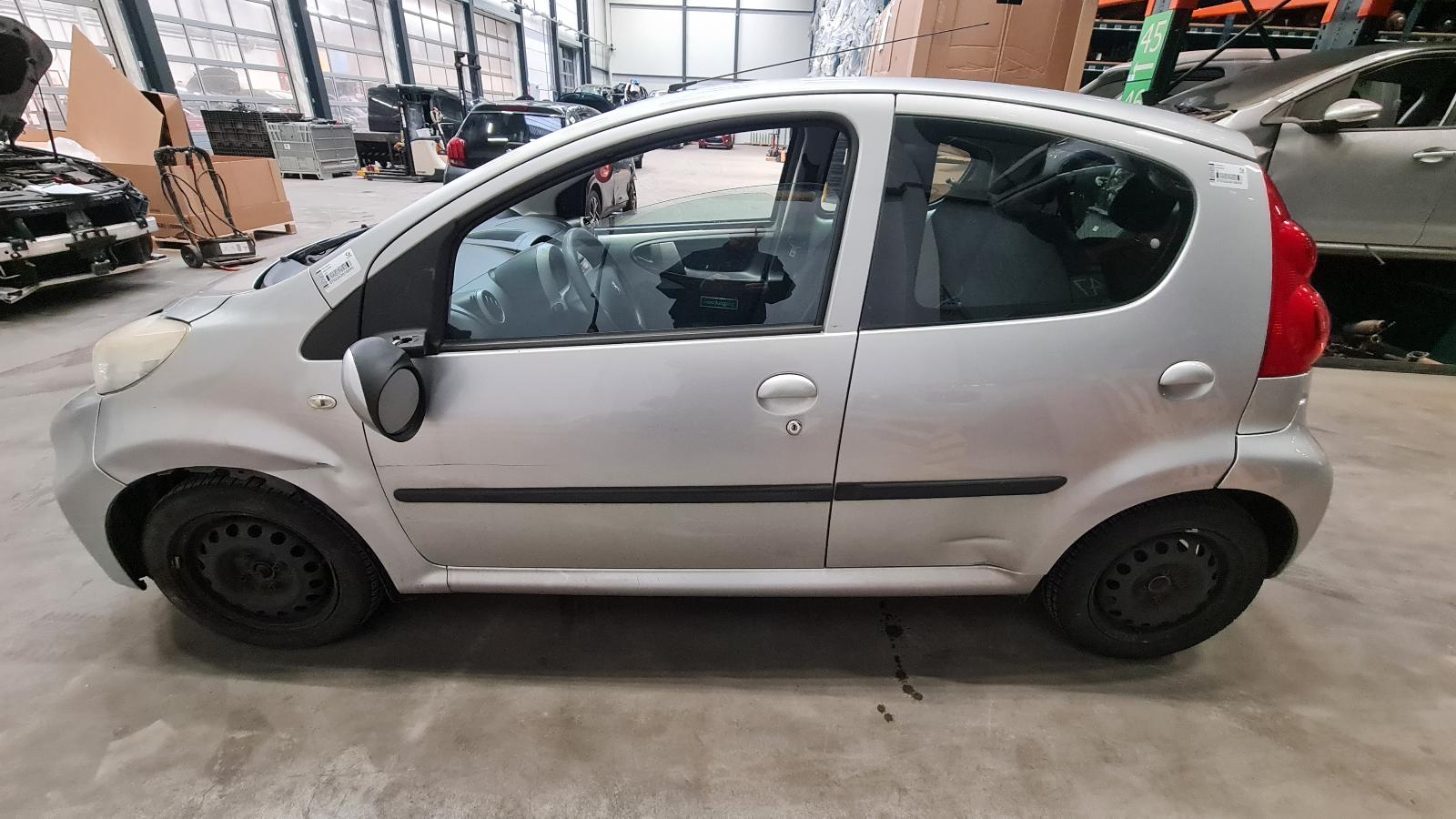PEUGEOT 107 SEDAN 5DRS
