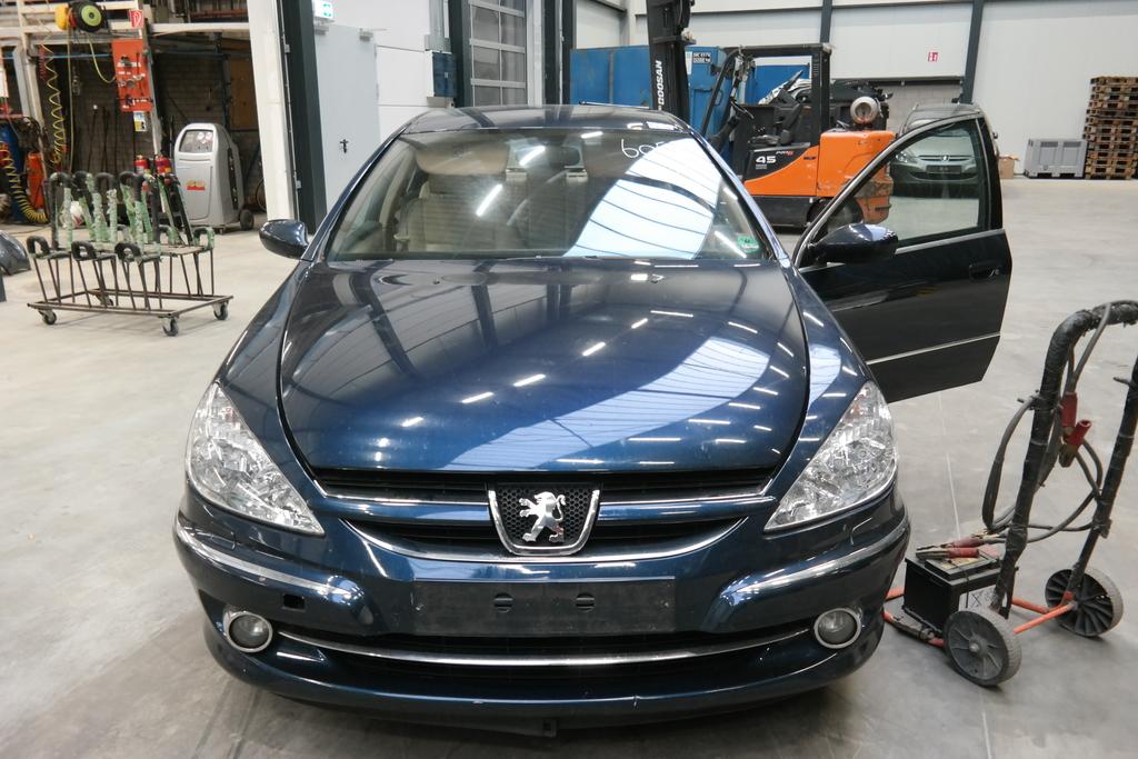 PEUGEOT 607 RESTYLING