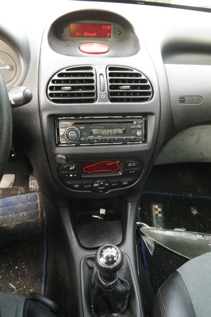 PEUGEOT 206 GENTRY