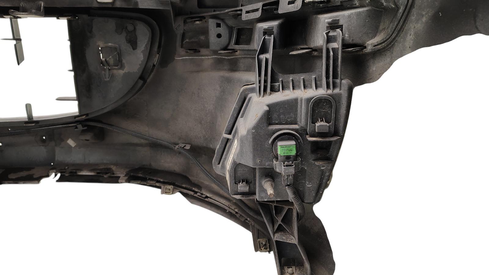 EZR GRIJS A3 DIVERSE BESCHADEGINGEN COMPLEET MET GRILLE EN MISTLAMPEN !RV ONDER GESCHAAFD