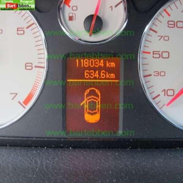 PEUGEOT 407 2.2 16V