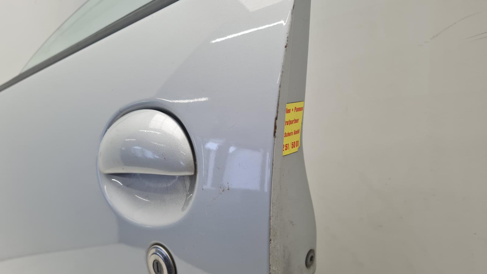 KTB GRIJS A2 RAND ACHTER BESCHADIGD EN HEEFT WAT STEENSLAG 9002W6 RP 1612541480 MET RAAM MET ELEKTRISCH RAAMMECHANIEK