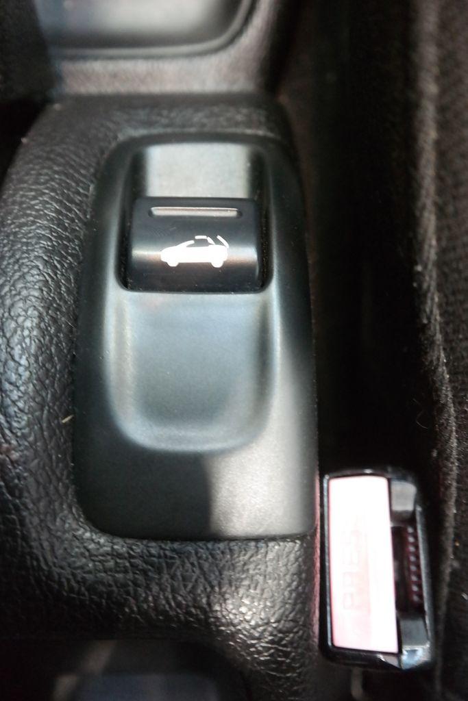 PEUGEOT 206 CC