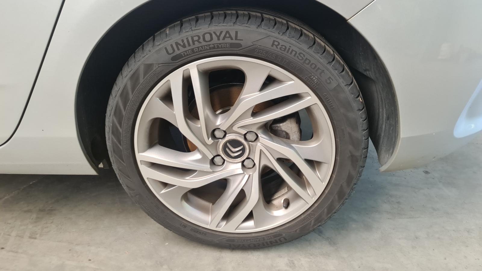 CITROEN C4 5 DRS SEDAN
