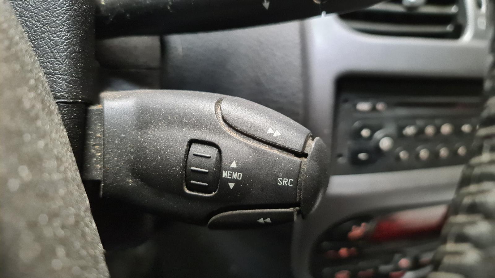 PEUGEOT 206 3 DRS SEDAN
