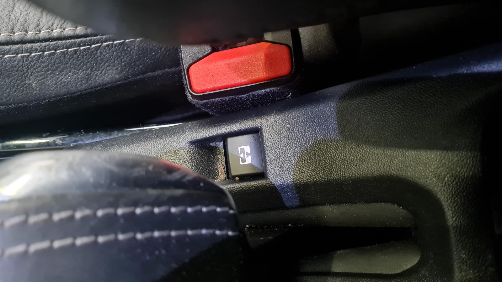 PEUGEOT 2008 2008 (A94F) CROSS OVER