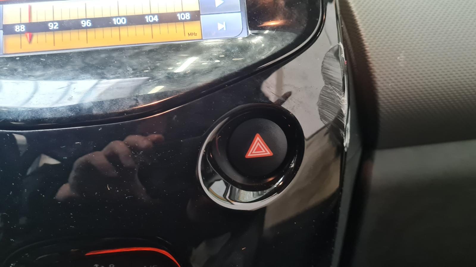PEUGEOT 108 5DRS DECOUVRABLE