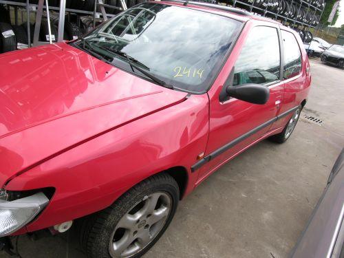 PEUGEOT 306 1.8 B AUTO