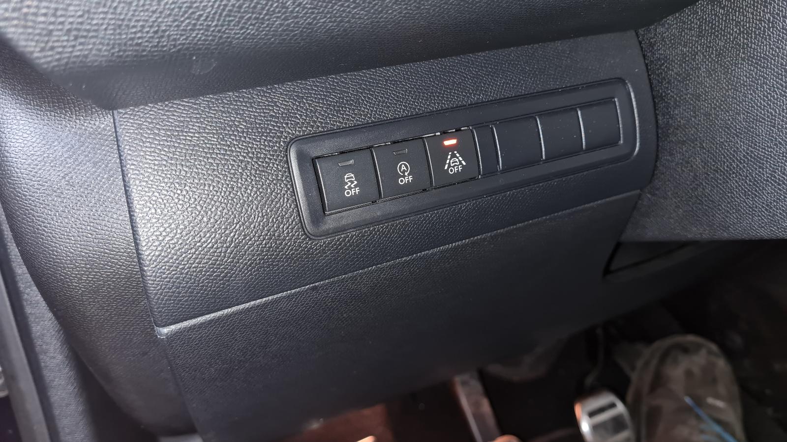 PEUGEOT 308 (T9) 308 (T9) 5DRS SEDAN GTI