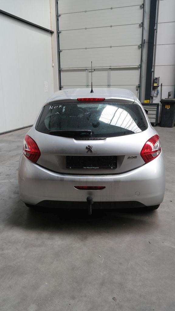 PEUGEOT 208 5DRS BERLINE