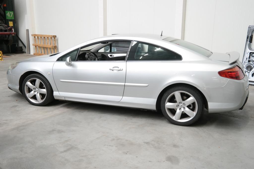 PEUGEOT 407 COUPE