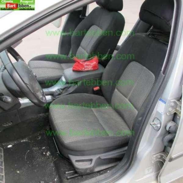 PEUGEOT 407 2.0 HDI SW