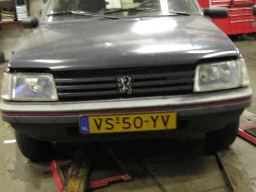 PEUGEOT 205 1.8 D.