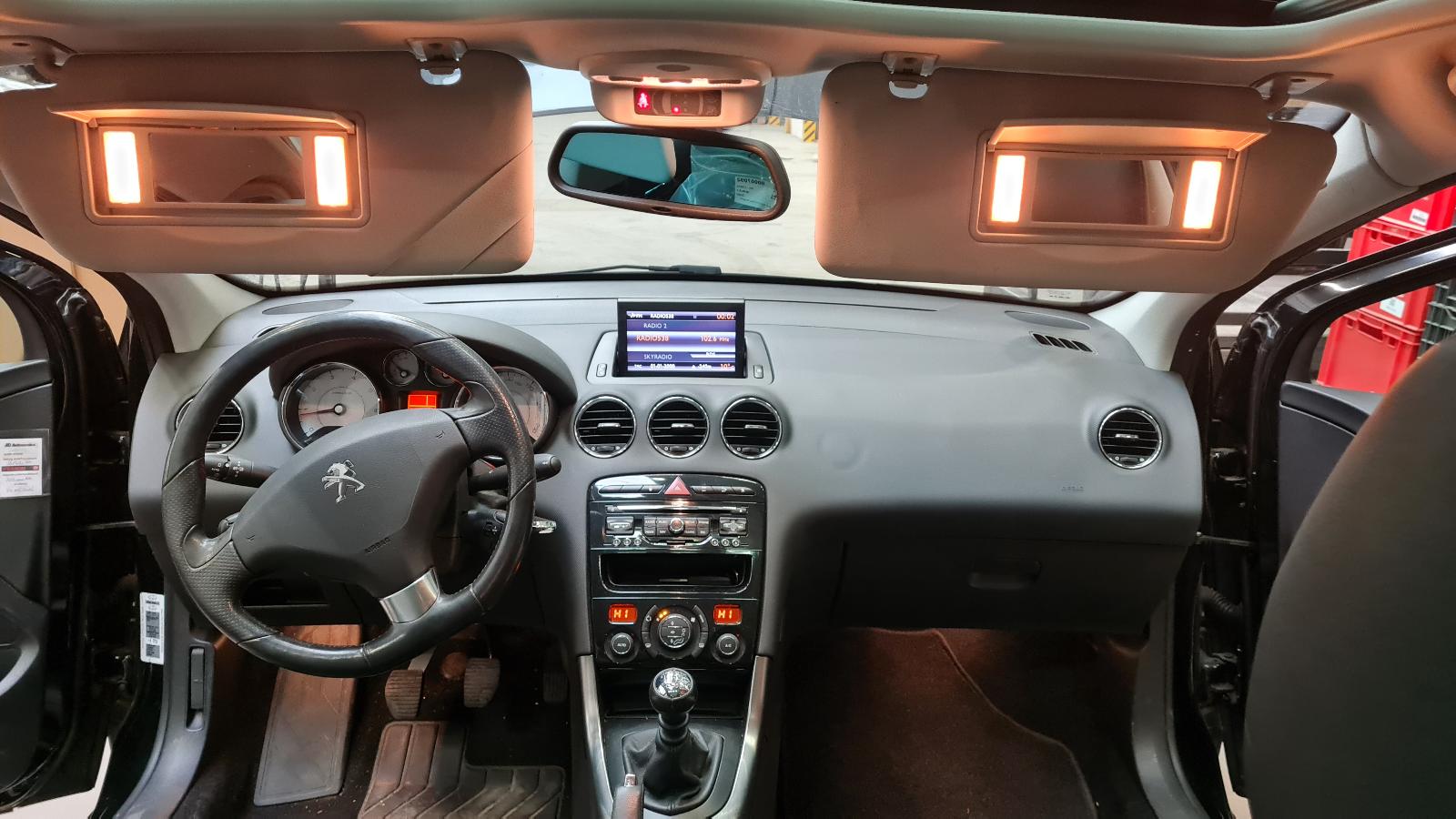 PEUGEOT 308 308 (T7) 5DRS SEDAN