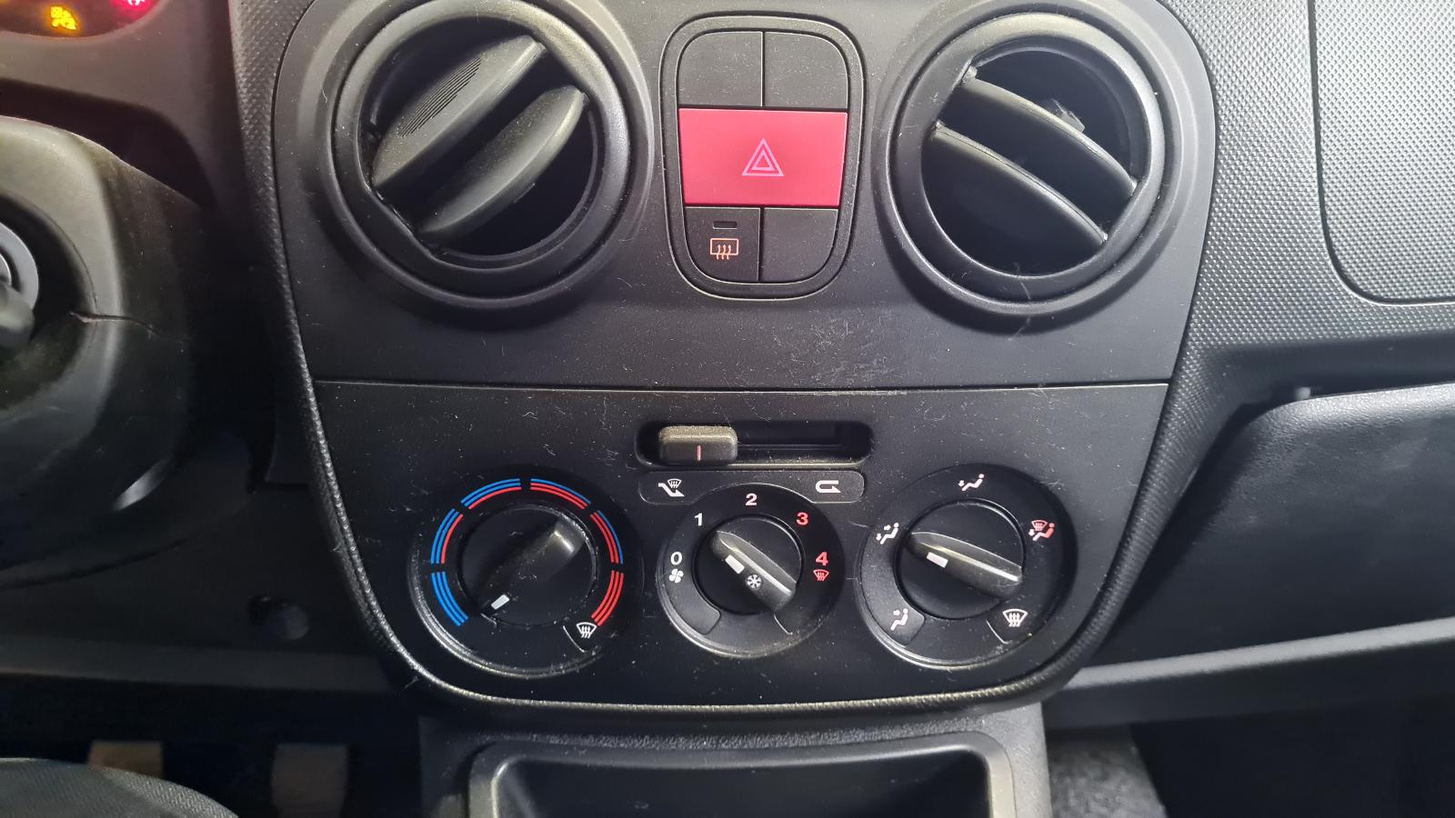 PEUGEOT BIPPER