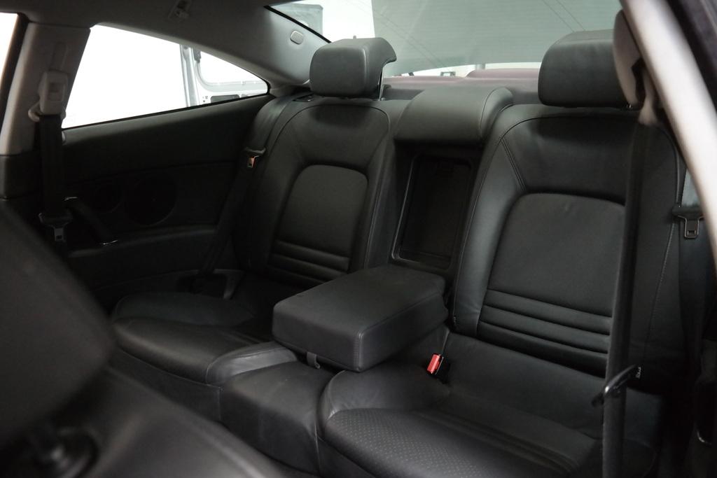 PEUGEOT 407 COUPE