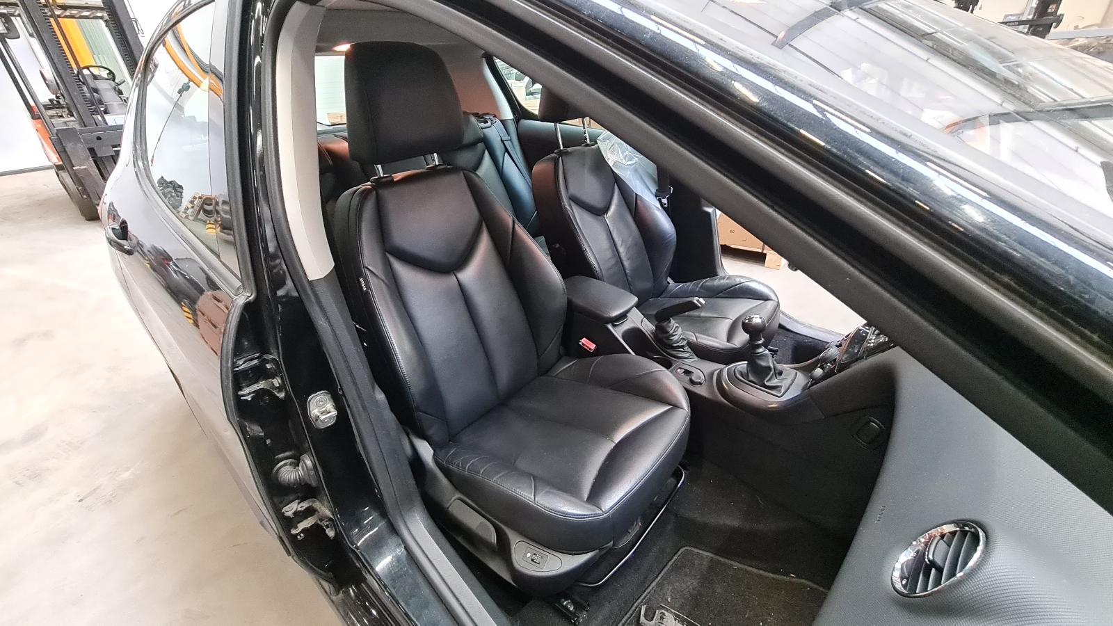 PEUGEOT 308 308 (T7) 5DRS SEDAN