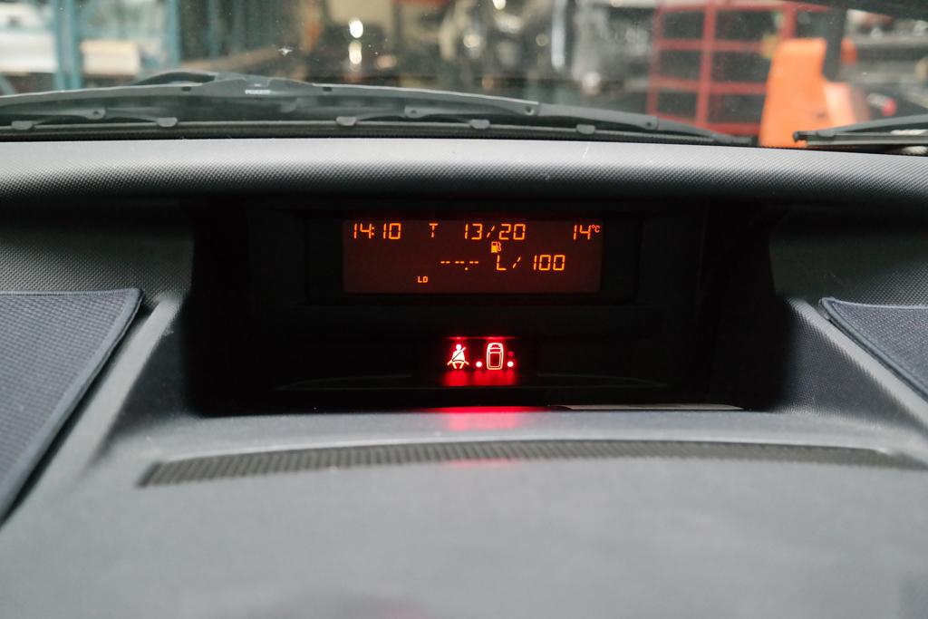 PEUGEOT 1007