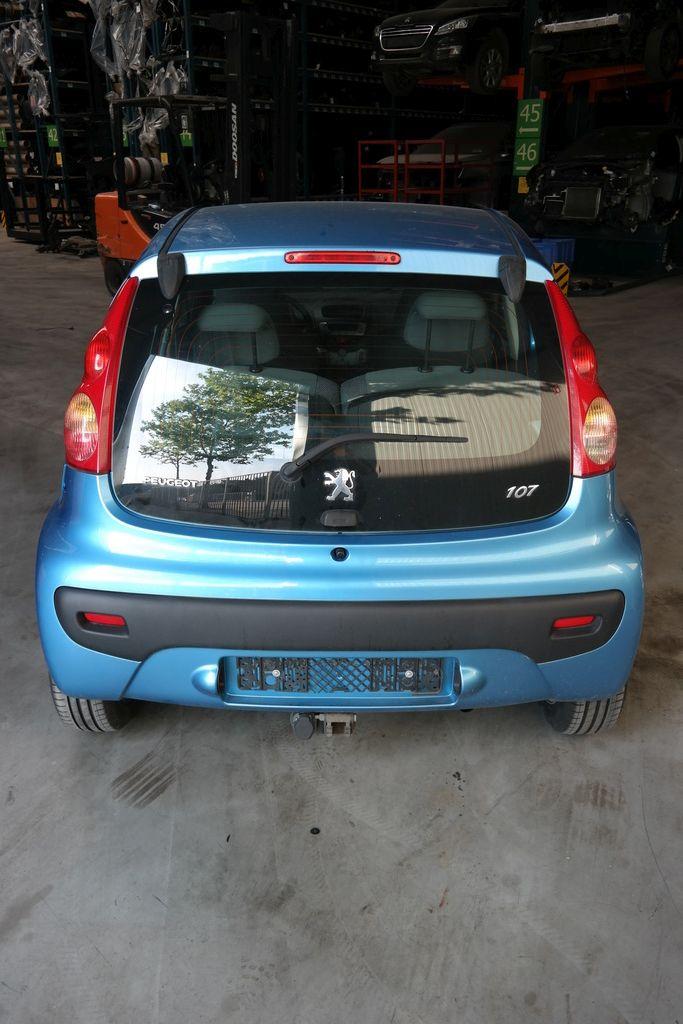 PEUGEOT 107 SEDAN