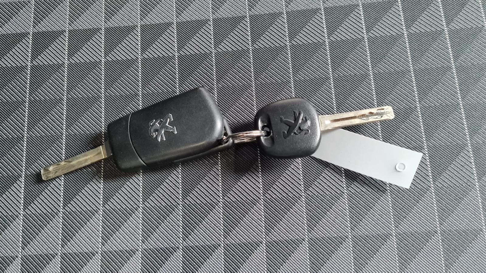 PEUGEOT 108 5DRS