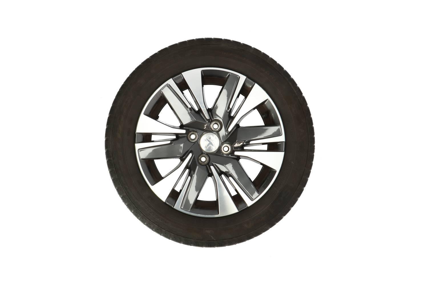 1X VELG DIVERSE BESCHADIGINGEN MET BAND GOODYEAR VECTOR 4SEASONS 4MM PROFIEL EQUINOX A033 FXS STORM