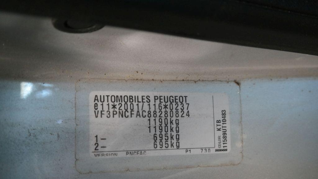 PEUGEOT 107 SEDAN