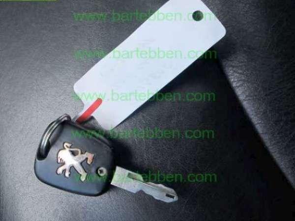 PEUGEOT 206 2.016V CAB