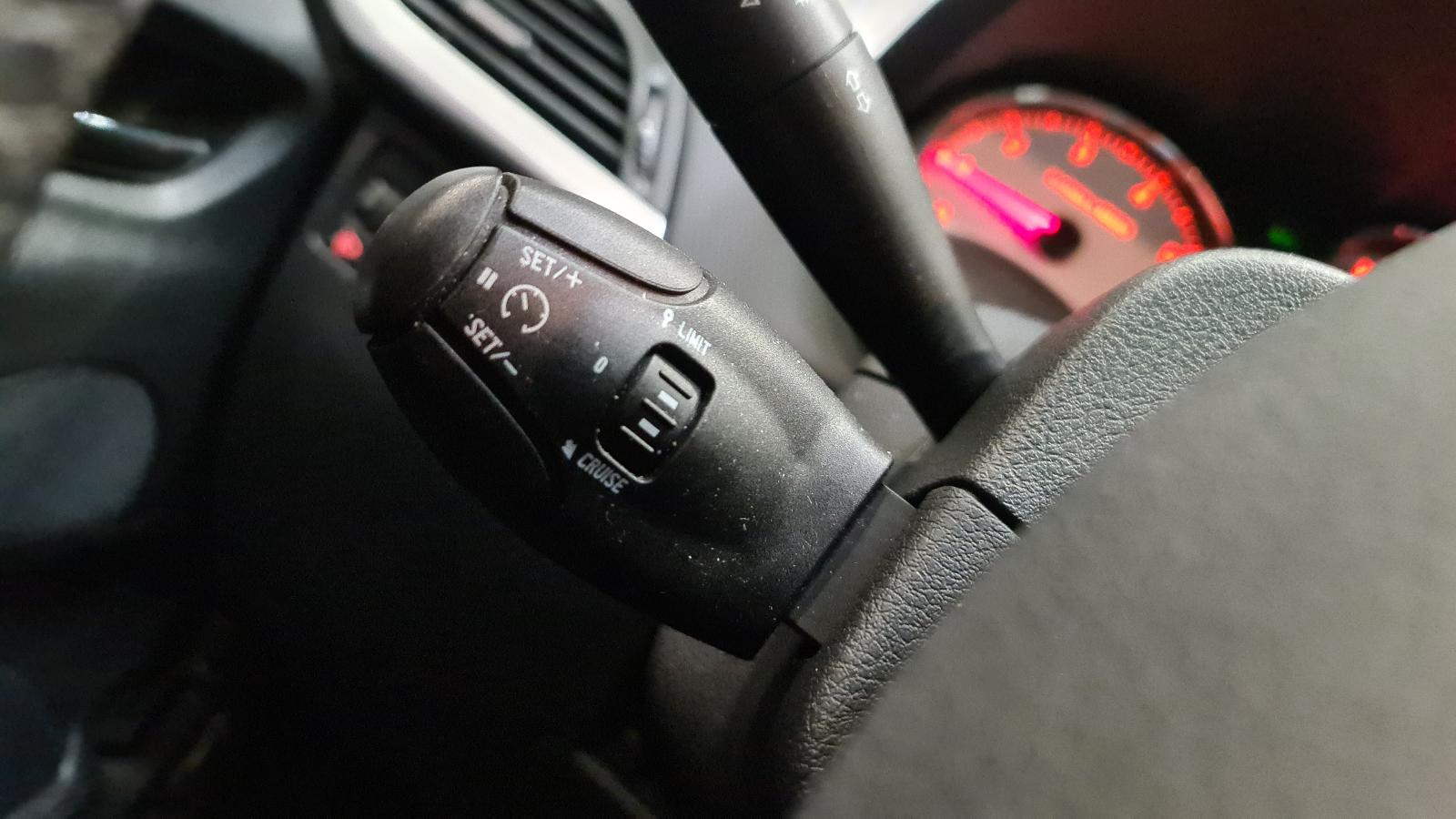 PEUGEOT 207 5DRS SEDAN