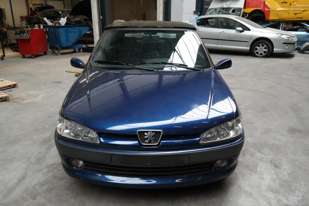 PEUGEOT 306